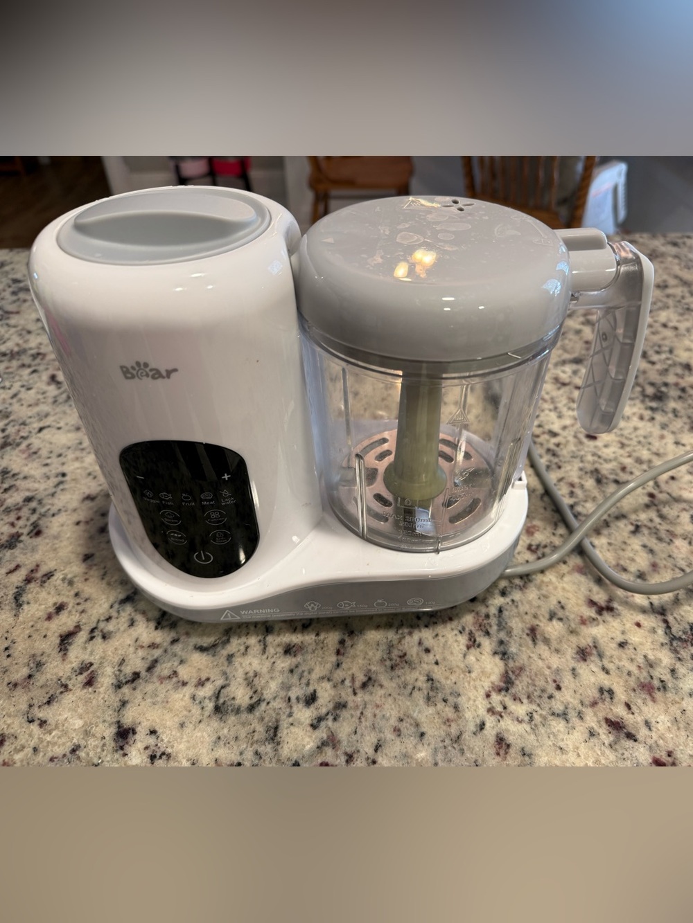 Bear food maker used - like new condition